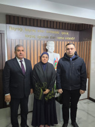 Şəhidlərin ailə üzvləri 31 dekabr - Dünya Azərbaycanlılarının Həmrəylik Günü və Yeni il münasibətilə ziyarət olunub