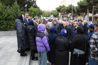 27 sentyabr - Anım Gününün beşinci ildönümü ilə əlaqədar Badamdar qəsəbəsində “Şəhidlər abidəsi” ziyarət olundu