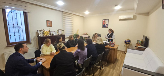 Səbail rayonunda “Gender əsaslı zorakılığa qarşı 16 günlük fəallıq” kampaniyası çərçivəsində maarifləndirmə işləri aparılır