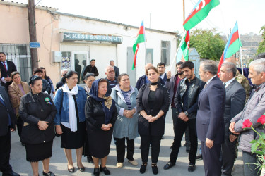 Şəhid Elşən İsmayılovun xatirə lövhəsinin açılış mərasimi keçirildi