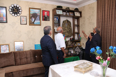 Rayon İcra Hakimiyyətinin başçısı ADA Universitetinə qəbul olan şəhid qızının ailəsini ziyarət edib