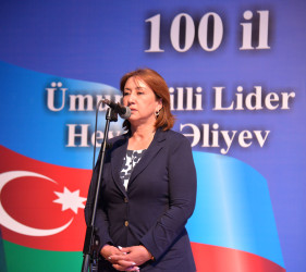 Səbaildə Ulu Öndər Heydər Əliyevin 100 illik yubileyinə həsr olunmuş “Qurtuluşun banisi” adlı tədbir keçirilib