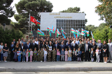 27 sentyabr - Anım Günü ilə bağlı Badamdar qəsəbəsində “Şəhidlər abidəsi” ziyarət edilmişdir