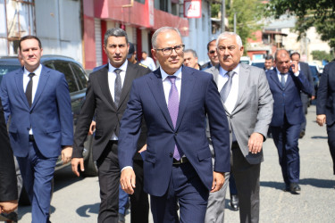 Rayon İcra Hakimiyyətinin başçısı 20-ci sahə yaşayış massivində sakinlərin müraciətlərini dinləmiş və əraziyə baxış keçirmişdir