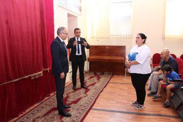 Rayon İcra Hakimiyyətinin başçısı Badamdar qəsəbəsində sakinlərlə səyyar görüş keçirmişdir