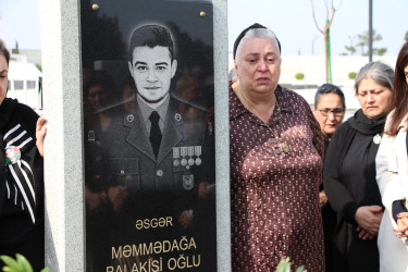 Hərbi Memorial Məzarlıqda Vətən müharibəsi şəhidi Məmmədağa Səfərovun ildönümü münasibətilə məzarı ziyarət olunub