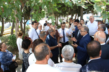 Rayon İcra Hakimiyyətinin başçısı 20-ci sahə yaşayış massivində sakinlərlə səyyar qəbul keçirmişdir