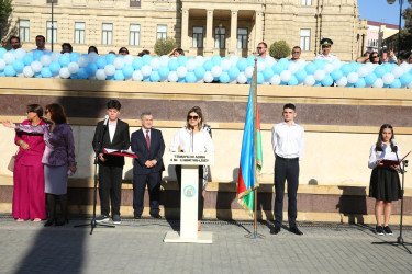 Səbail rayonunun ümumtəhsil məktəblərində “Bilik günü” ilə bağlı tədbirlər keçirilib