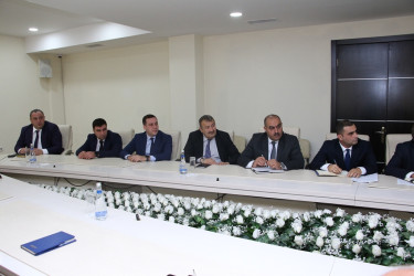Səbail Rayon İcra Hakimiyyətində payız-qış mövsümünə hazırlıqla bağlı müşavirə keçirilib