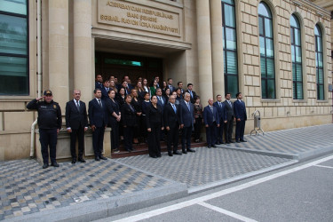 Səbail rayonunda 27 sentyabr – Anım Gününün beşinci ildönümü ilə əlaqədar Vətən müharibəsi şəhidlərinin xatirəsi bir dəqiqəlik sükutla yad edilib