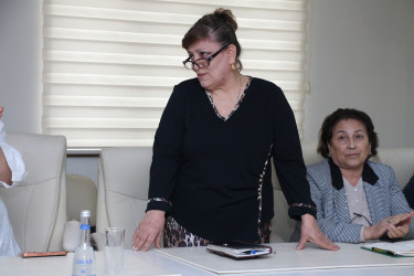 Rayon İcra Hakimiyyətinin başçısı Vuqar Zeynalov RİHBA-nın əməkdaşı Yeganə Məmmədovanı yubileyi münasibətilə təbrik etmişdir