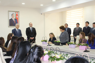 “8 Mart – Beynəlxalq Qadınlar Günü” münasibətilə Səbail Rayon İcra Hakimiyyətinin xanım əməkdaşları təbrik edilib