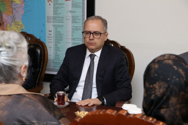 Rayon İcra Hakimiyyətinin başçısı Vətən müharibəsi şəhidlərinin ailə üzvləri ilə görüş keçirmişdir