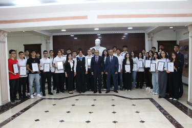 Səbail rayonunda qəbul imtahanlarında yüksək nəticə göstərən məzunlarla görüş keçirilmişdir