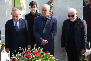 Hərbi Memorial Məzarlıqda Vətən müharibəsi şəhidi Məmmədağa Səfərovun ildönümü münasibətilə məzarı ziyarət olunub