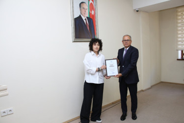 Səbail rayonunda qəbul imtahanında yüksək bal toplayan məzunlarla görüş keçirilib