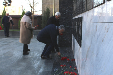 Səbail rayonunda “Şəhidlər” abidə kompleksi ziyarət edildi