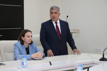 “Şəhərsalma və Memarlıq İli” çərçivəsində Səbail Rayon İcra Hakimiyyətində 18 Oktyabr – Müstəqilliyin Bərpası Gününə həsr olunmuş tədbir keçirilib