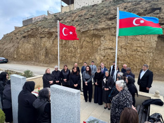 İsmayıl Hüseynovun şəhid olmasının ildönümü ilə bağlı məzarı ziyarət olundu