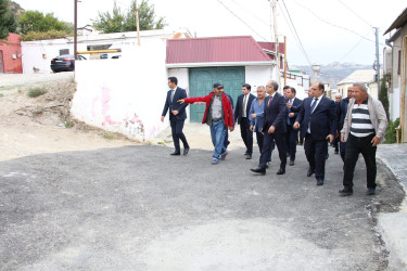 Rayon İcra Hakimiyyətinin başçısı yeni asfalt örtüyü çəkilmiş küçələrə baxış keçirmişdir