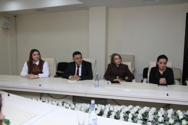 Rayon İcra Hakimiyyətinin başçısı Vuqar Zeynalov RİHBA-nın əməkdaşı Yeganə Məmmədovanı yubileyi münasibətilə təbrik etmişdir
