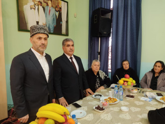 Bibiheybət məscidində 31 dekabr - Dünya Azərbaycanlılarının Həmrəylik Günü münasibətilə şəhid ailələri və qazilər ilə görüş keçirilmişdir