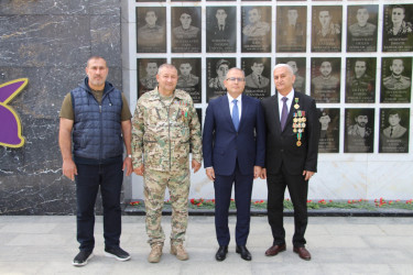 27 sentyabr - Anım Günü ilə bağlı Badamdar qəsəbəsində “Şəhidlər abidəsi” ziyarət edilmişdir