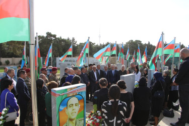 Azərbaycan Silahlı Qüvvələrinin mayoru İlkin Əhədzadənin şəhid olmasının ildönümü ilə əlaqədar II Fəxri Xiyabandakı məzarı ziyarət olundu