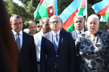 Səbail rayonunda Anım Günü ilə əlaqədar şəhidlərin məzarları ziyarət olundu