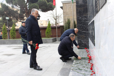 Səbail rayonunda “Şəhidlər” abidə kompleksi ziyarət edilib