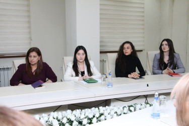 Səbail Rayon İcra Hakimiyyətində 31 dekabr - Dünya Azərbaycanlılarının Həmrəylik Günü və Yeni il münasibəti ilə tədbir keçirilmişdir