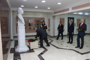 Yeni Azərbaycan Partiyası Səbail rayon təşkilatının yaranmasının 33 illiyi münasibətilə tədbir keçirilib