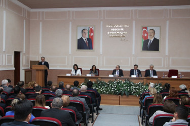 Səbail Rayon İcra Hakimiyyətində Ümummilli Lider Heydər Əliyevin anadan olmasının 103-cü ildönümü həsr olunmuş tədbir keçirilmişdir