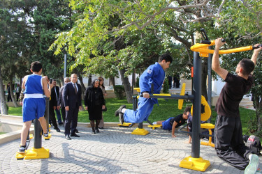 Bayıl yaşayış massivi, İbrahim Məmmədov küçəsində yerləşən park yenidənqurmadan sonra sakinlərin istifadəsinə verildi