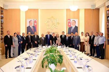 Səbaildə “Heydər Əliyev: dövlət suverenliyi və konstitusiya quruluşu” mövzusunda elmi konfrans keçirilib
