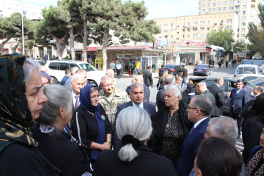 27 sentyabr - Anım Günü ilə bağlı Badamdar qəsəbəsində “Şəhidlər abidəsi” ziyarət edilmişdir