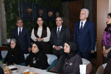 Səbaildə “8 Mart – Beynəlxalq Qadınlar Günü” münasibətilə şəhid anaları ilə görüş keçirilib
