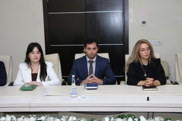 20 Sentyabr – Dövlət Suverenliyi Günü münasibətilə Səbail Rayon İcra Hakimiyyətində tədbir keçirilib