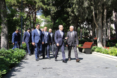Rayon İcra Hakimiyyətinin başçısı Qafur Məmmədovun adını daşıyan parka baxış keçirmişdir