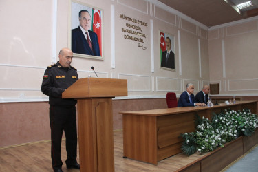 Səbail Rayon İcra Hakimiyyətində mülki müdafiə sahəsində kompleks yoxlamaların yekunlarına dair müşavirə keçirilmişdir