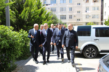 Rayon İcra Hakimiyyətinin başçısı “Bizim həyət" layihəsi çərçivəsində yenilənən həyətə baxış keçirib