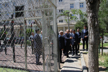 Rayon İcra Hakimiyyətinin başçısı “Bizim həyət" layihəsi çərçivəsində yenilənən həyətə baxış keçirib