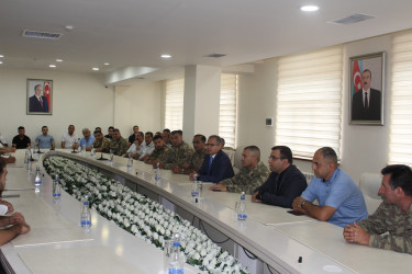 Səbail Rayon İcra Hakimiyyətində “Heydər Əliyev müasir Azərbaycan Ordusunun qurucusudur” mövzusunda tədbir keçirilmişdir