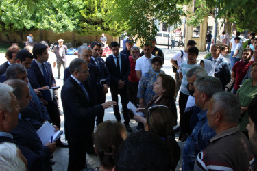 Səbail Rayon İcra Hakimiyyətinin başçısı Badamdar qəsəbəsində sakinlərlə növbəti səyyar görüş keçirdi