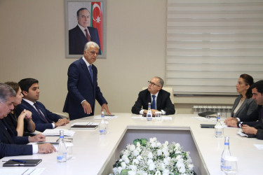 Səbail Rayon İcra Hakimiyyətində rəqəmsal inkişafa dair növbəti müşavirə keçirilib
