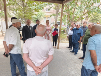 Səbail rayonunda ərazi icra nümayəndələri, bələdiyyə sədrləri və MKİS rəisləri tərəfindən keçirilən vətəndaş qəbulları