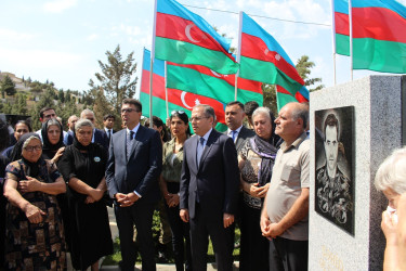 Şəhid Əliyev Fərid Pirəli oğlunun doğum günü münasibətilə məzarı ziyarət olundu