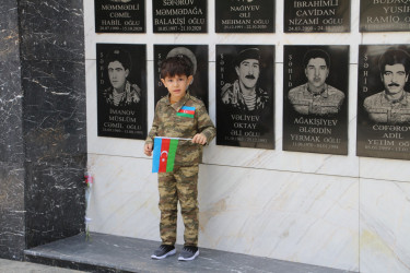 27 sentyabr - Anım Günü ilə bağlı Badamdar qəsəbəsində “Şəhidlər abidəsi” ziyarət edilmişdir