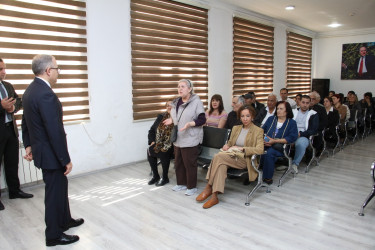 Rayon İcra Hakimiyyətinin başçısı sakinlərlə səyyar görüş keçirmişdir