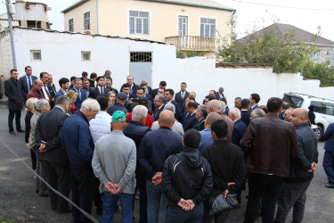 Rayon İcra Hakimiyyətinin başçısı 20-ci sahə yaşayış massivində sakinlərlə səyyar qəbul keçirmişdir
